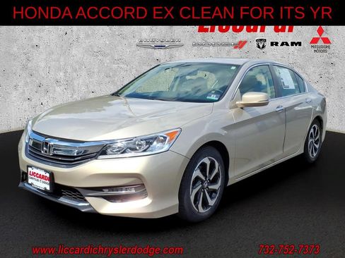 Used 2017 Honda Accord EX image 3
