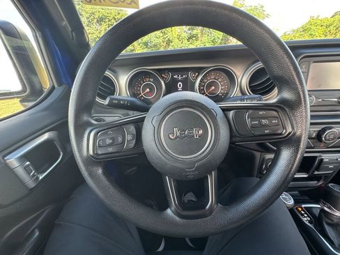 Certified 2019 Jeep Wrangler Sport image 12