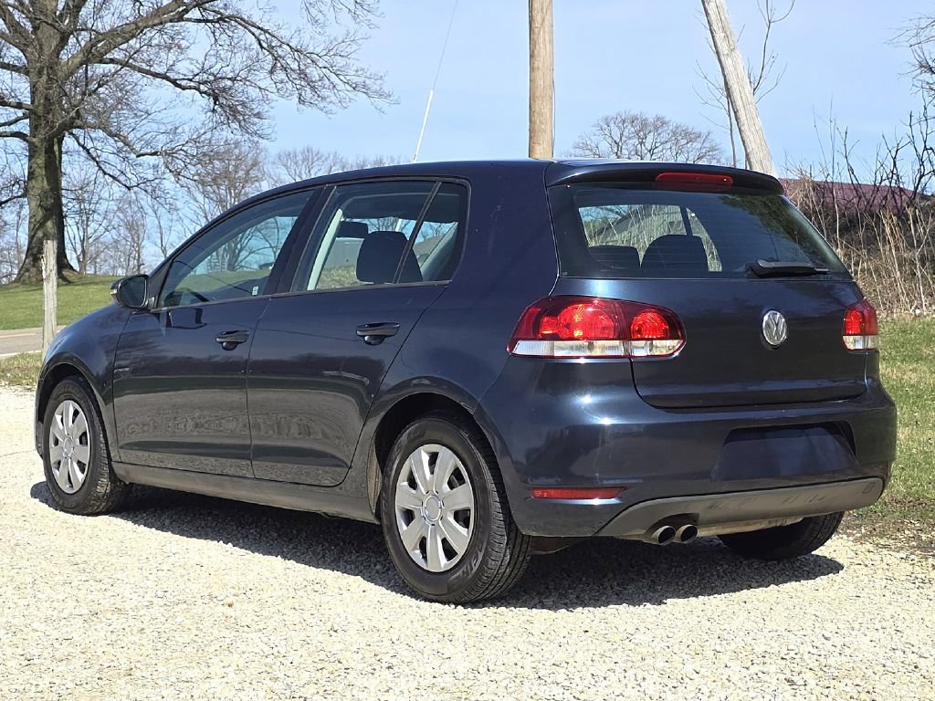 Used 2013 Volkswagen Golf 4-Door FWD image 4