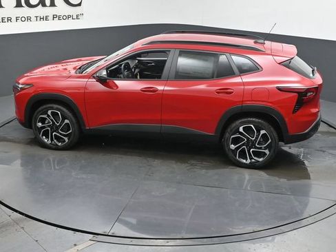 New 2026 Chevrolet Trax RS w/ Driver Confidence Package FWD image 21