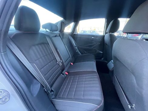 Used 2019 Volkswagen Jetta GLI image 14