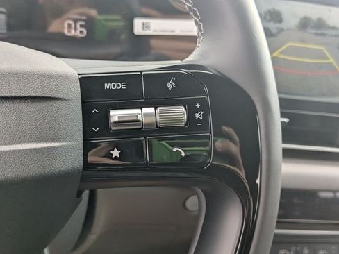New 2027 Kia Carnival EX FWD image 26