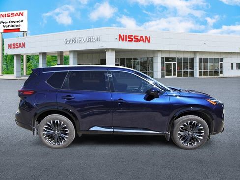 Certified 2024 Nissan Rogue Platinum image 5