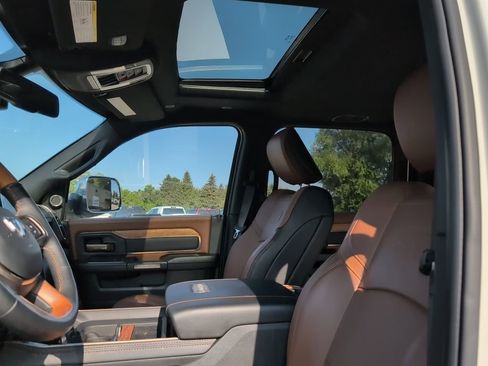 Used 2020 RAM 2500 Limited AWD/4WD image 26