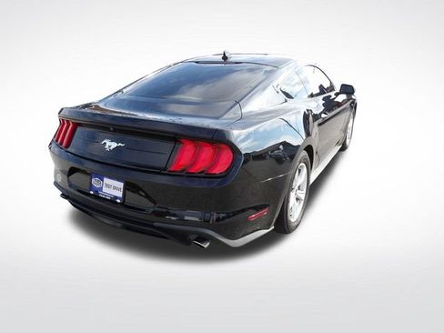 Used 2021 Ford Mustang Coupe RWD image 12