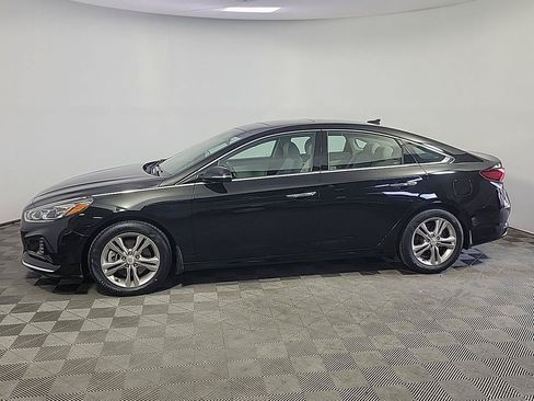 Used 2018 Hyundai Sonata Limited w/ Limited Ultimate Package 03 FWD image 10