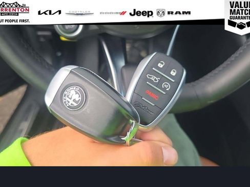 Used 2024 Alfa Romeo Giulia Ti AWD/4WD image 24