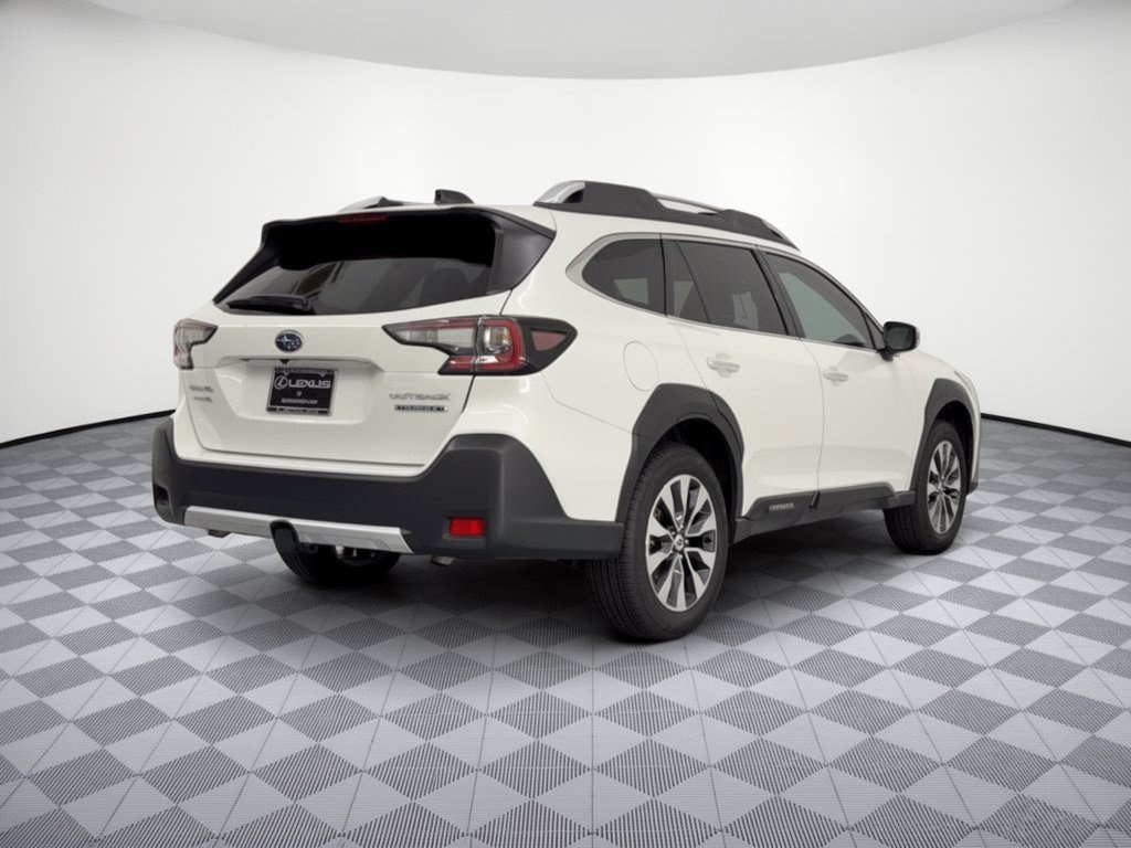 Used 2024 Subaru Outback Touring XT AWD/4WD image 9