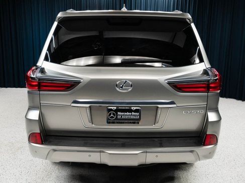 Used 2019 Lexus LX 570 4WD w/ Luxury Package image 6