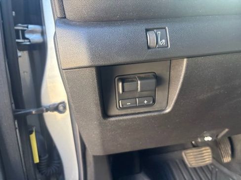 Used 2024 Chevrolet Colorado Trail Boss w/ Technology Package image 22