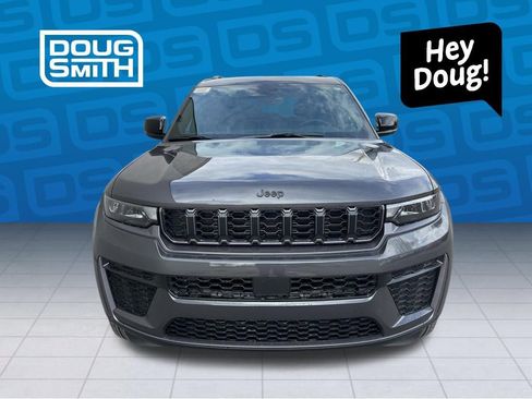 New 2026 Jeep Grand Cherokee L Laredo image 8