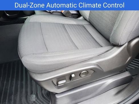 Certified 2022 Chevrolet Silverado 1500 RST image 17