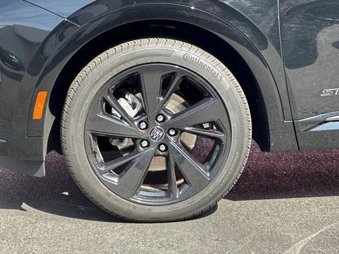 Used 2025 Buick Envision Sport Touring image 37