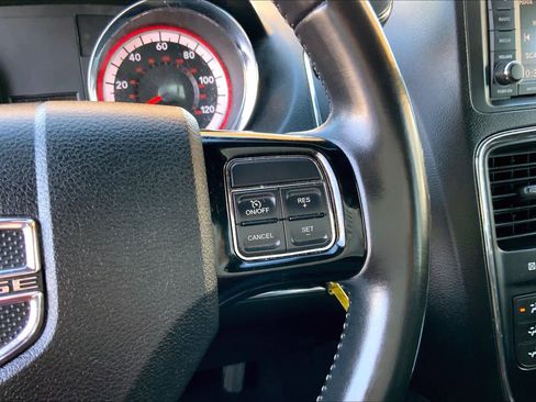 Used 2020 Dodge Grand Caravan SE image 24