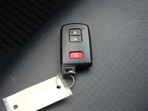 Used 2023 Toyota Tacoma Limited image 38