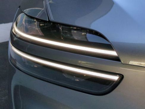 Certified 2025 Genesis GV70 3.5T Sport w/ Sport Advanced Package image 9