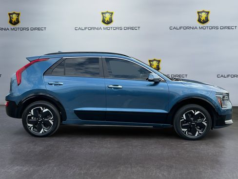 Used 2025 Kia Niro Wave FWD image 4