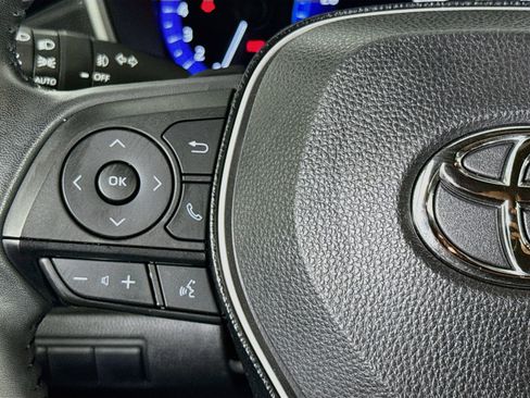 Used 2020 Toyota Corolla XSE FWD image 11