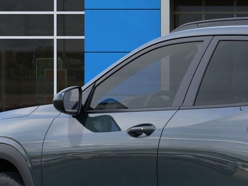 New 2026 Chevrolet Trax LT image 12