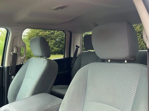 Used 2017 RAM 2500 Tradesman w/ Chrome Appearance Group AWD/4WD image 7