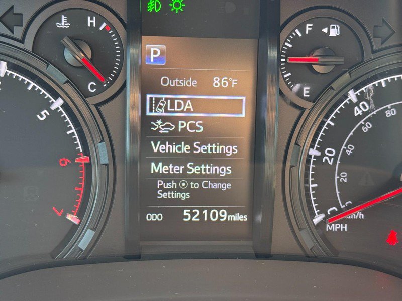 Used 2021 Toyota 4Runner SR5 Premium w/ Moonroof Package AWD/4WD image 18