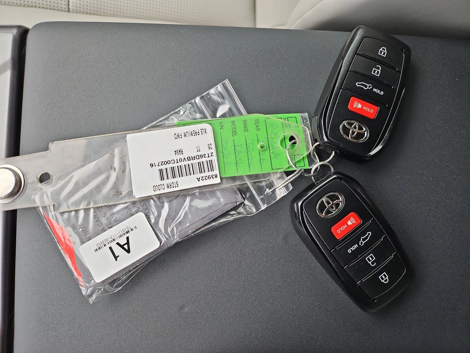 Used 2026 Toyota RAV4 XLE Premium FWD image 21