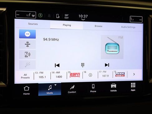 Used 2024 Chrysler Pacifica Touring-L FWD image 45