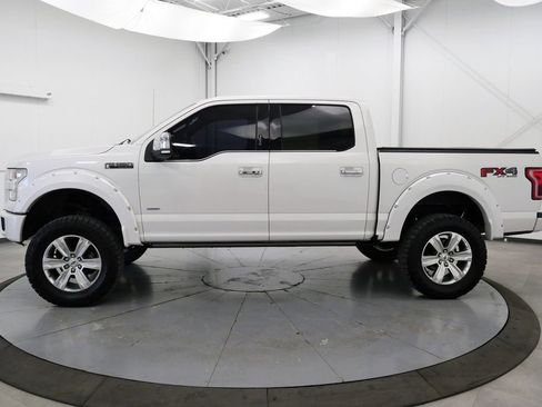 Used 2016 Ford F150 Platinum w/ Equipment Group 701A Luxury AWD/4WD image 4