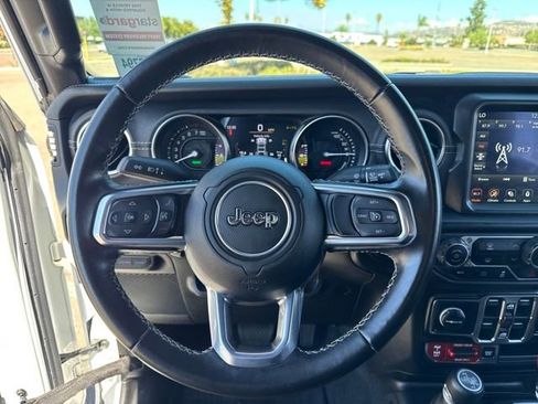 Used 2022 Jeep Wrangler Unlimited Rubicon 4xe image 8