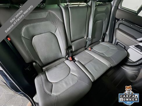 Used 2024 Land Rover Defender 130 X-Dynamic SE image 30