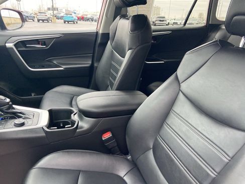 Certified 2022 Toyota RAV4 XLE Premium image 12
