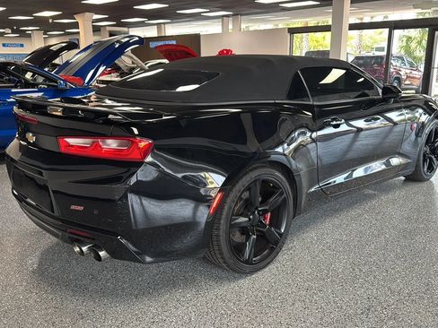 Used 2017 Chevrolet Camaro SS RWD image 5