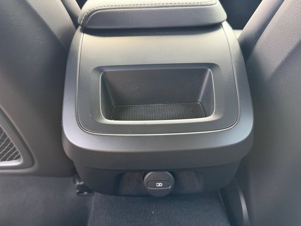 Used 2024 Volvo S60 B5 Plus FWD image 36