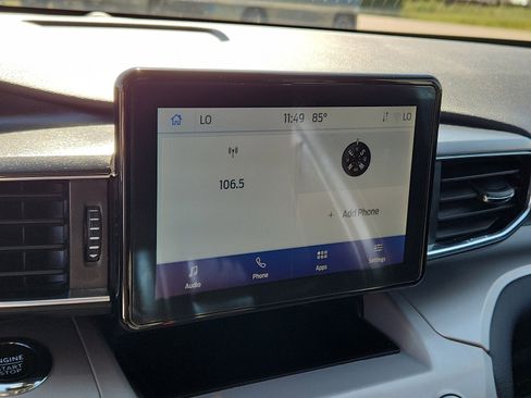 Used 2023 Ford Explorer XLT w/ Equipment Group 202A image 15