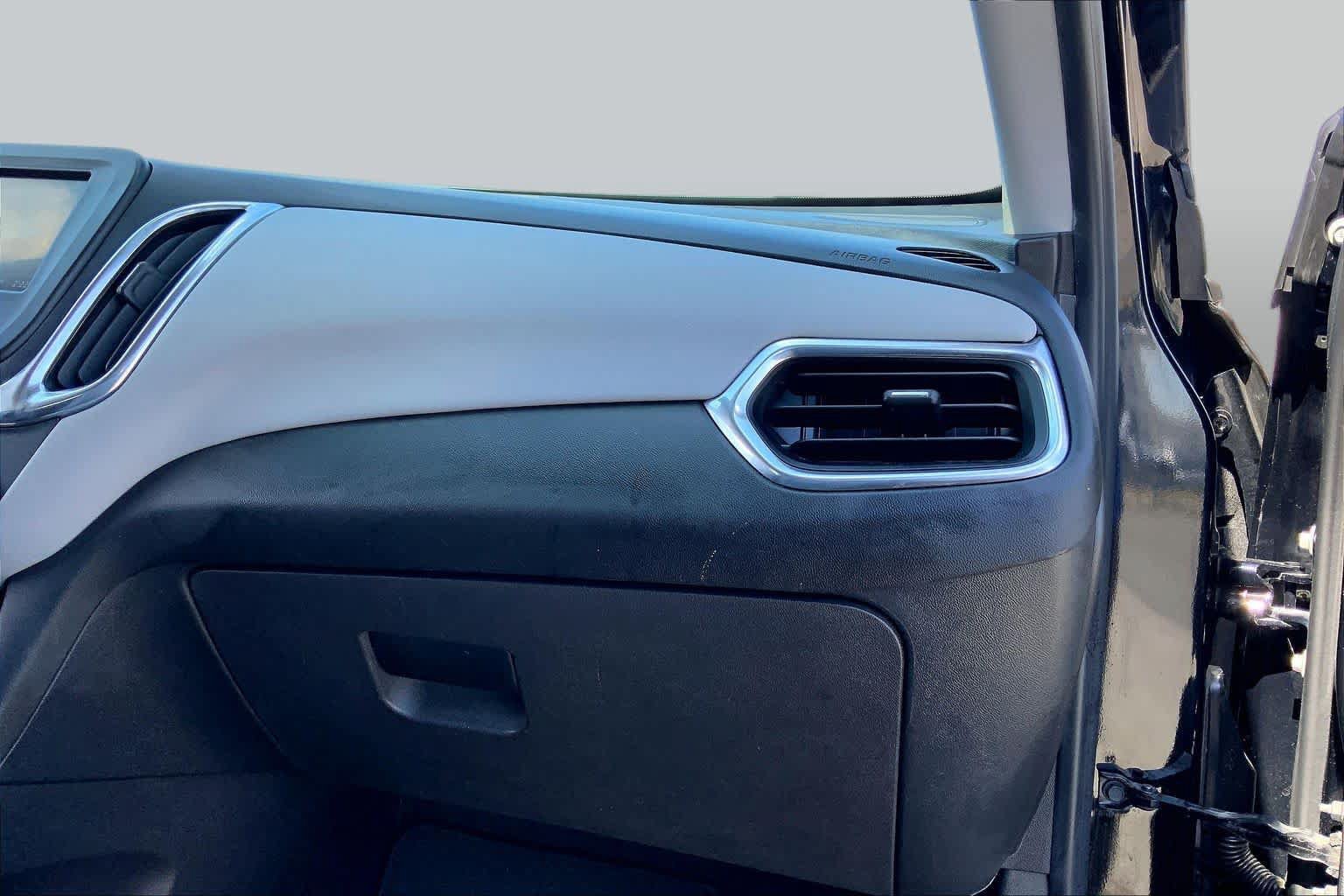 Used 2023 Chevrolet Equinox LS w/ LS Convenience Package FWD image 18