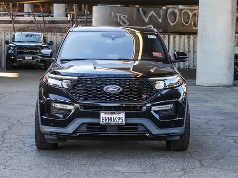 Used 2020 Ford Explorer ST w/ ST Street Pack image 2