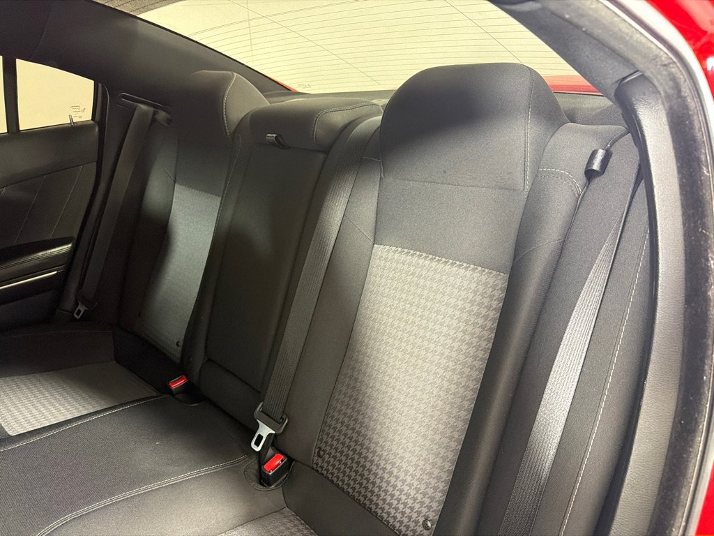 Used 2019 Dodge Charger R/T RWD image 19