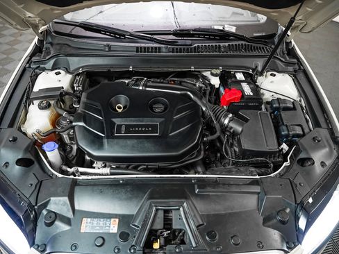 Used 2018 Lincoln MKZ Reserve image 4