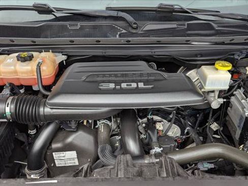 Used 2022 RAM 1500 Big Horn AWD/4WD image 30