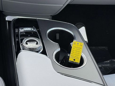 New 2026 Cadillac Lyriq Luxury AWD/4WD image 21