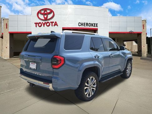 Used 2025 Toyota 4Runner Limited AWD/4WD image 5