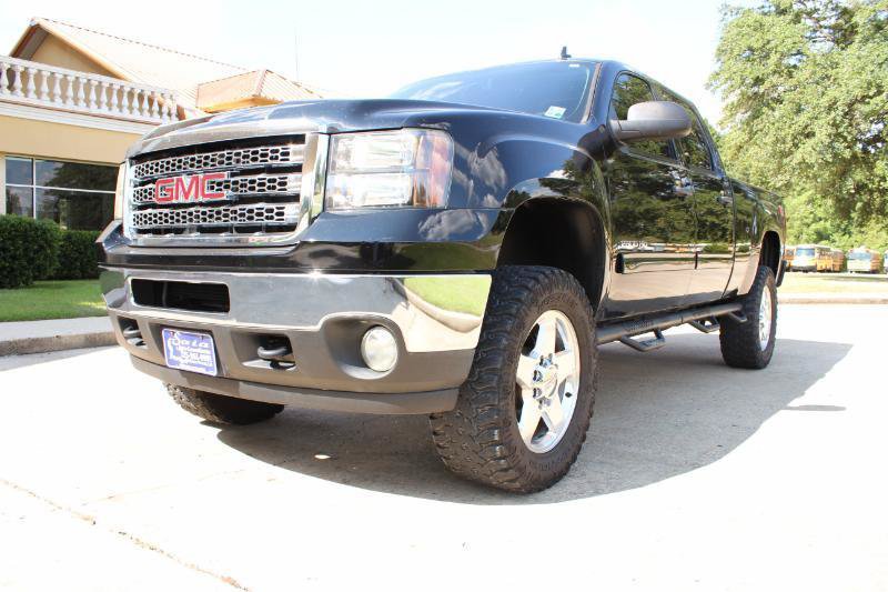 Used 2014 GMC Sierra 2500 SLE w/ SLE Preferred Package AWD/4WD image 9