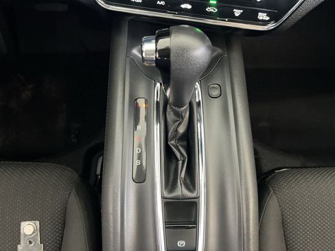 Used 2017 Honda HR-V EX image 14