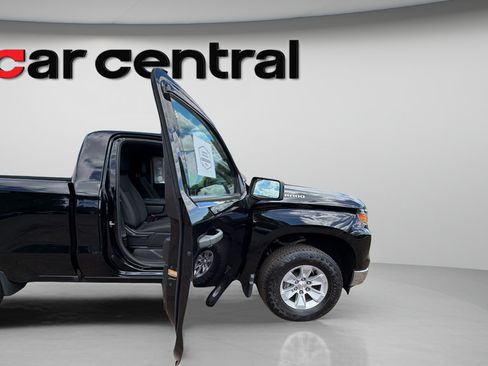 Used 2022 Chevrolet Silverado 1500 W/T w/ WT Value Package AWD/4WD image 11