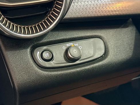 Used 2024 Chevrolet Trax ACTIV image 11