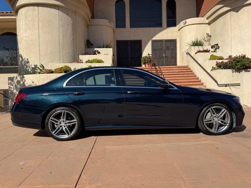 Used 2017 Mercedes-Benz E 300 image 8