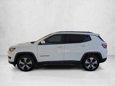 Used 2017 Jeep Compass Latitude w/ Popular Equipment Group image 9