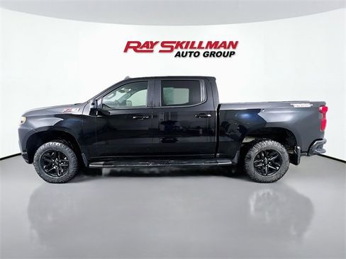 Used 2021 Chevrolet Silverado 1500 LT Trail Boss w/ Convenience Package II image 4
