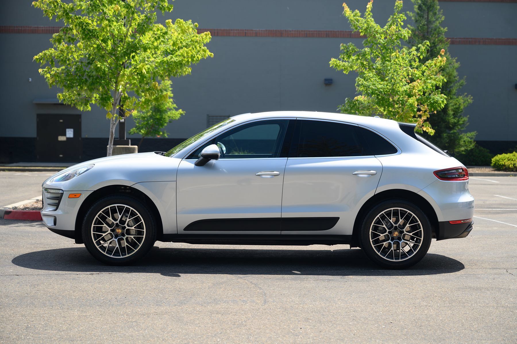Used 2015 Porsche Macan S AWD/4WD image 6