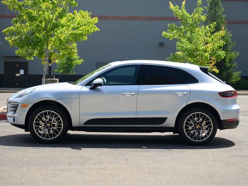 Used 2015 Porsche Macan S AWD/4WD image 6